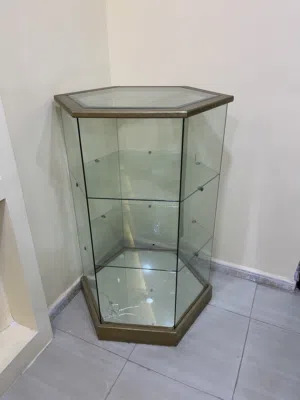 فضية مميزه وكبيره للبيع