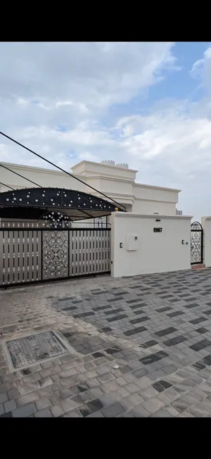 فيلا راقية للبيع – المعبيلة الجنوبية شارع النور – قريب من جسر الخوض موقع مميز وقريب من الخدمات