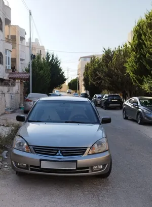ميتسوبيشي لانسر 2004،سيدان