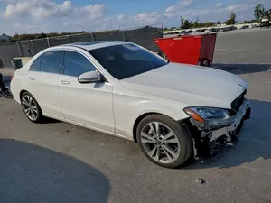 تم الوصول 2018 MERCEDES C300 فتحة داخليه بيج ارباق وكالة البيع بالحادث