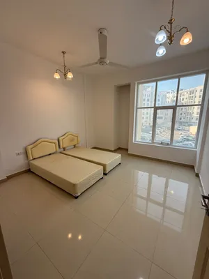 Family Room / Female Executive Sharing Available