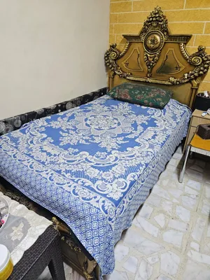 تخت مفرد ونص