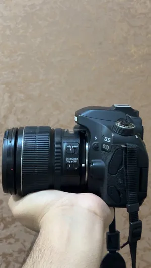 كانون D80 نظيفه