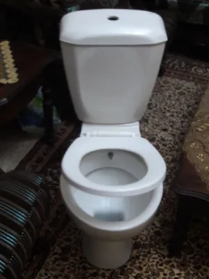 مقعد افرنجي تركي قوي ونظيف.للبيع