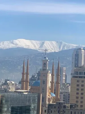 للبيع شقة فخمة مطلّة panoramic view/مينا الحصن-زقاق البلاط مقابل السراي