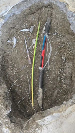 تحديد مكان أعطال الكابلات، عمانين كهرباء أدوات إصلاح كيبل متخصصين. underground cable fault. locator