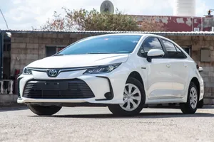 Toyota Corolla Hybrid LE 2022  تويوتا كورولا 2022 هايبرد LE