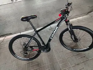 FOR SALE: Trinx Majestic Mountain Bike – Excellent Condition wheel size 29 inch
