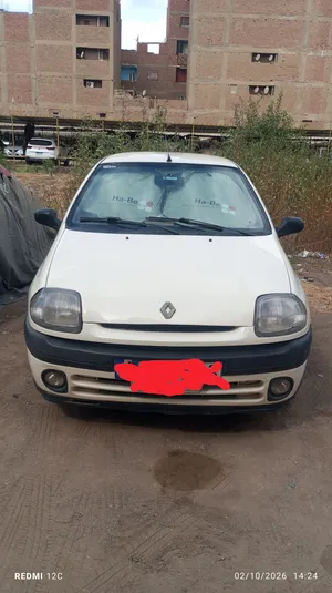 عربيه رينو كليو موديل 2002 بحاله ممتازه جدا جدا