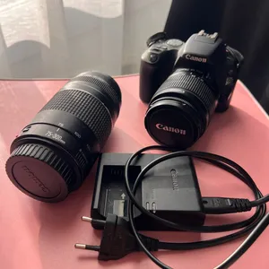 كاميرا كانون EOS200D مع عدستين و شاحن للبطارية