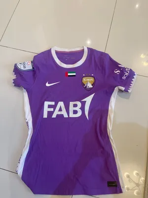 تيشيرت كاكو لاعب العين