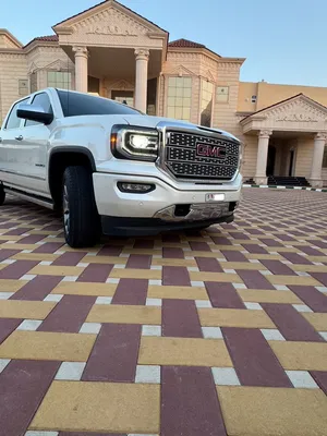 Used GMC Sierra in Al Ain