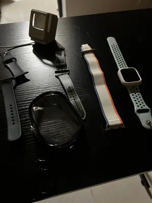 Apple Watch Series 7. 45mm - GPS Cellular) مع مجموعة أساور وإكسسوارات متنوعة