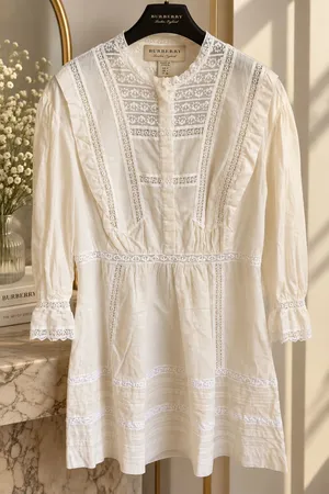فساتين Burberry Original
