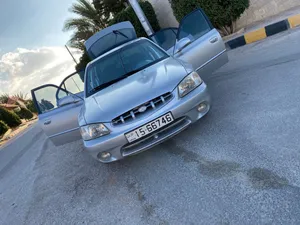 هونداي فيرنا 2001