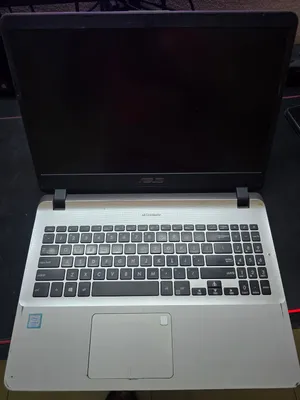 ASUS VivoBook 15 (X507 Series)