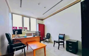 مكاتب تجارية موثقة للايجار - جاهزة لإصدار كافة الرخص والتجديد