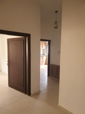 شقة صغيرة لعرسان جداد فقط للايجار الحي الشرقي غرب مسجد سامراء