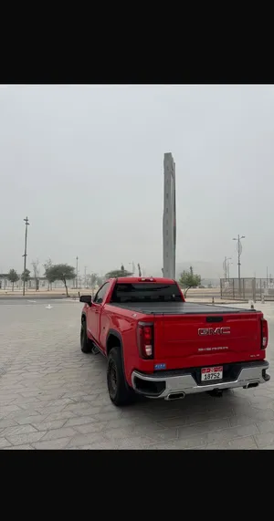 Used GMC Sierra in Ajman