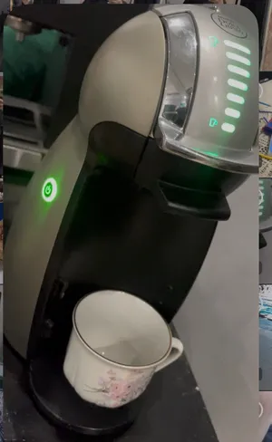 ماكينة قهوة دولتشي غوستو جينيو 2 (Dolce Gusto Genio 2) بحالة ممتازة