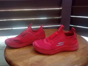 احذية Sketchers