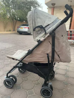 عربة اطفال