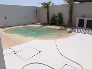 فيلا بمنطقه تلال 3 دقائق من مسجد الشارقه