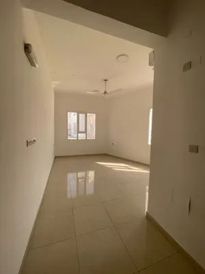 فيلا راقية للإيجار في الحيل الشمالية Luxury Villa for Rent in North Al Hail