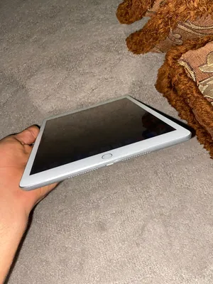 Apple iPad 8 128 GB in Tripoli