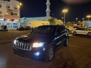 2011 jeep grand Cherokee 4X4 Limited with panoramic sunroof
