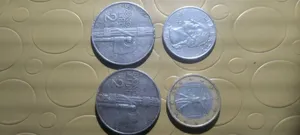 عملات معدنيه ايطاليه وامريكيه قديمه ومتنوعه