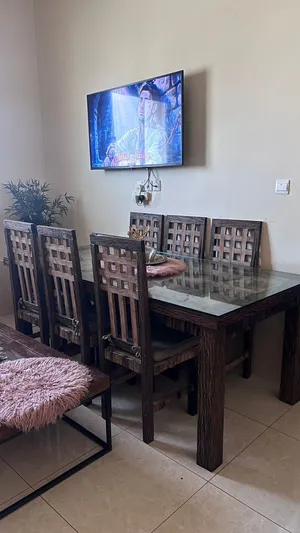 طاوله طعام
