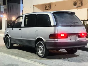 تيوتا بريفيا سياره نضيفه عيبها محرك فيه نقص زيت  و الهيكل فيه طقات سوس الباقي ربي يبارك مكيف صاله