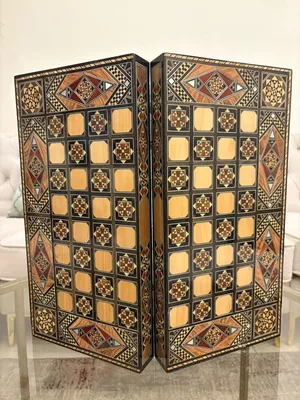 طاولة زهر دمشقية