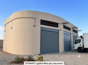 مخازن للإيجار – إربد  موقع استراتيجي بالقرب من شارع البتراء