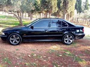 بي ام 2000