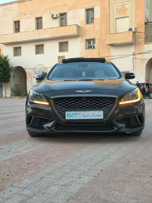 هيونداي جينسس موديل 2015 للبيع