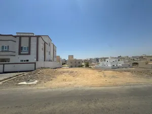 ارض للبيع معبيلة الجنوبية مساحة300 متر مربع ثاني خط شارع النور
