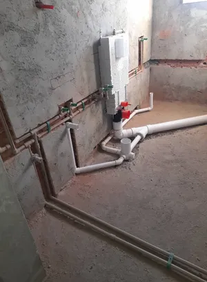 سباك متميز لدينا جميع انواع سباكة بدقة عالية