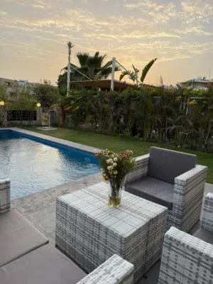 550 m2 4 Bedrooms Villa for Rent in Giza Sheikh Zayed