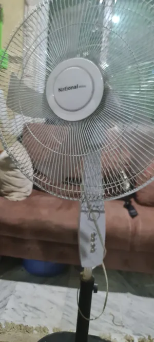 ثلاثة مراوح شغالات ،بحالة جيدة استخدام منزلي للبيع .