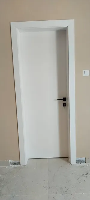 Half Fiver, Readymade door