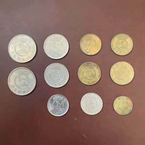 مجموعة عملات معدنية كويتية قديمة متنوّعة (من الستينيات والثمانينيات) – حالة ممتازة للهواة