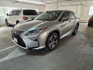Rx350 2019 GCC Lady driven Platinum