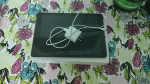 Apple iPad 8 128 GB in Basra