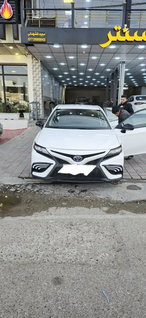 TOYOTA Camry Hybrid SE Nightshade 2022