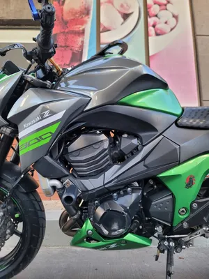Kawazaki z800