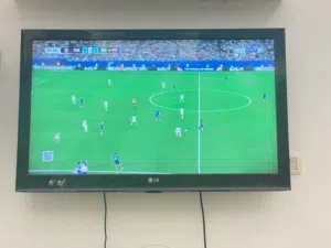 شاشه 42 LG اصلية استعمال نظيف