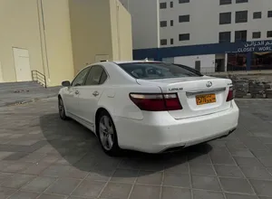 Lexus LS 460 2008 – Excellent Condition