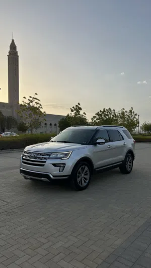 Used Ford Explorer in Al Dakhiliya